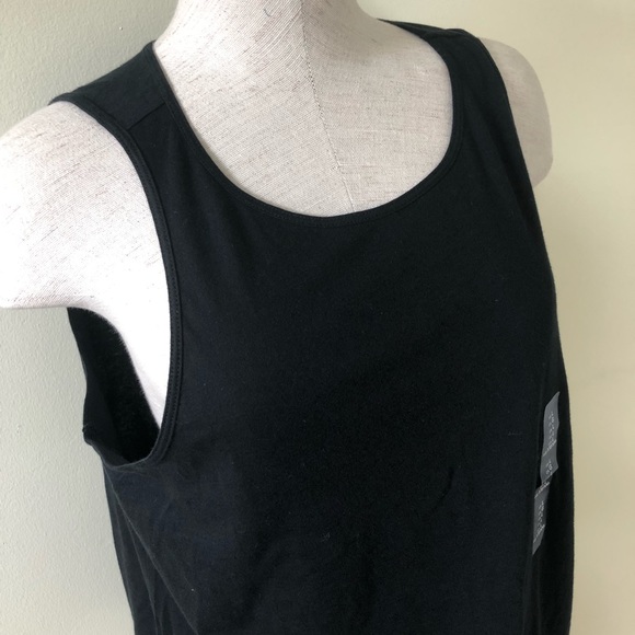 Gap black swing tank top - Picture 2 of 6